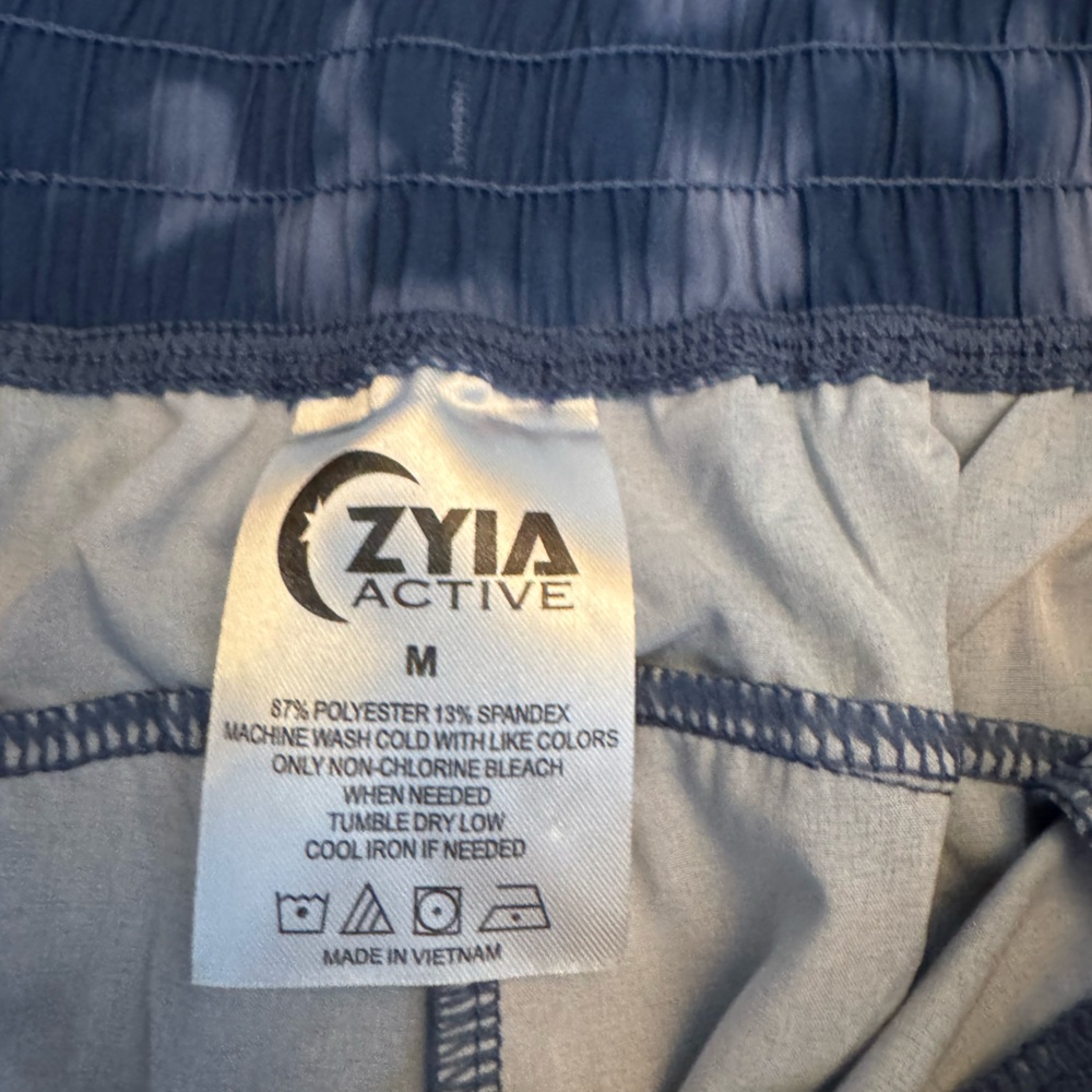 Zyia Blue Shorts - Picture 5 of 6